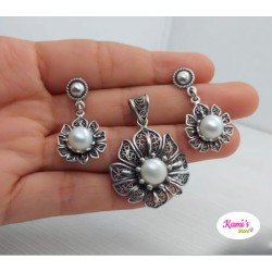 set MUNIRA