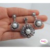 set MUNIRA